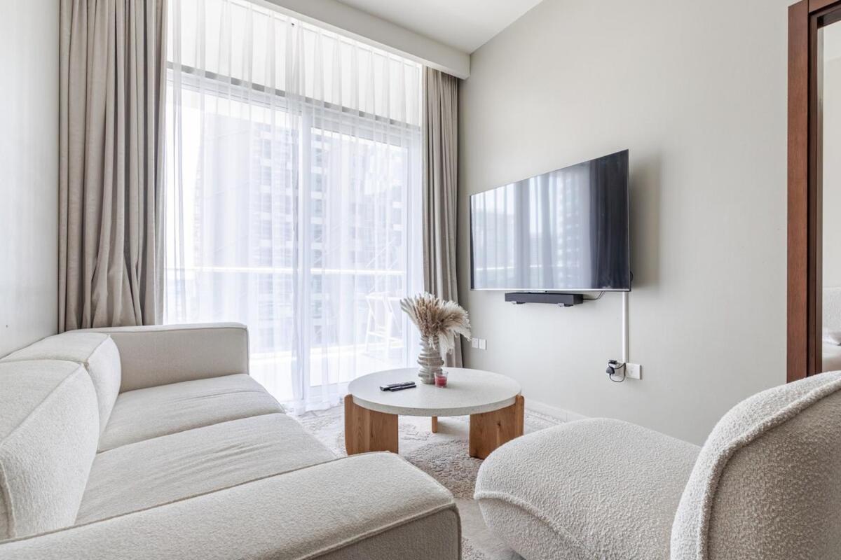 Luxury2br Canal View Free Parking & Water Downtown *