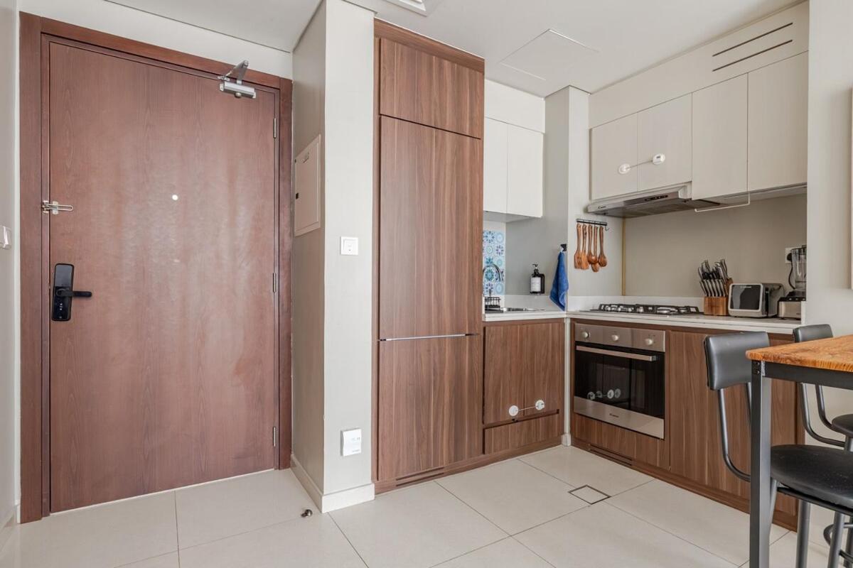 Apartment Luxury2br Canal View Free Parking & Water Downtown Dubai