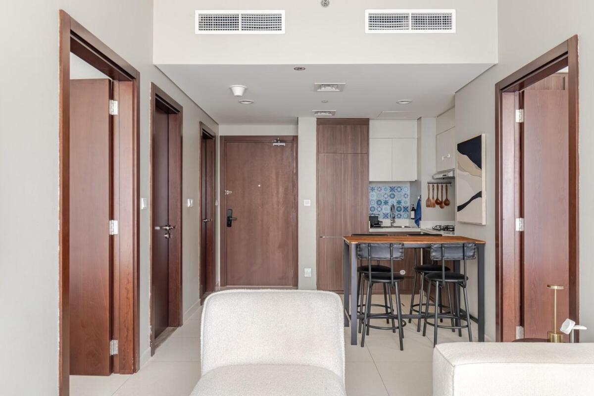 Luxury2br Canal View Free Parking & Water Downtown *