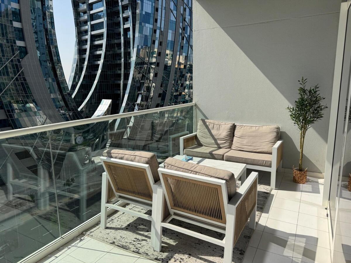 Luxury2br Canal View Free Parking & Water Downtown Apartment *