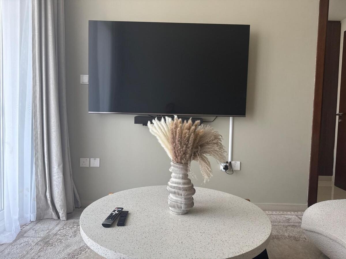 Luxury2br Canal View Free Parking & Water Downtown Dubai
